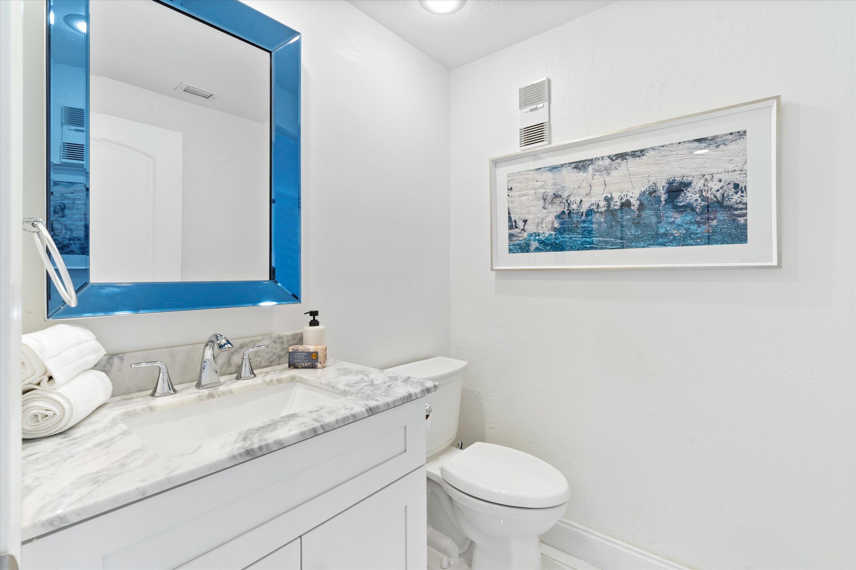 1035 S Federal Highway Unit: 204