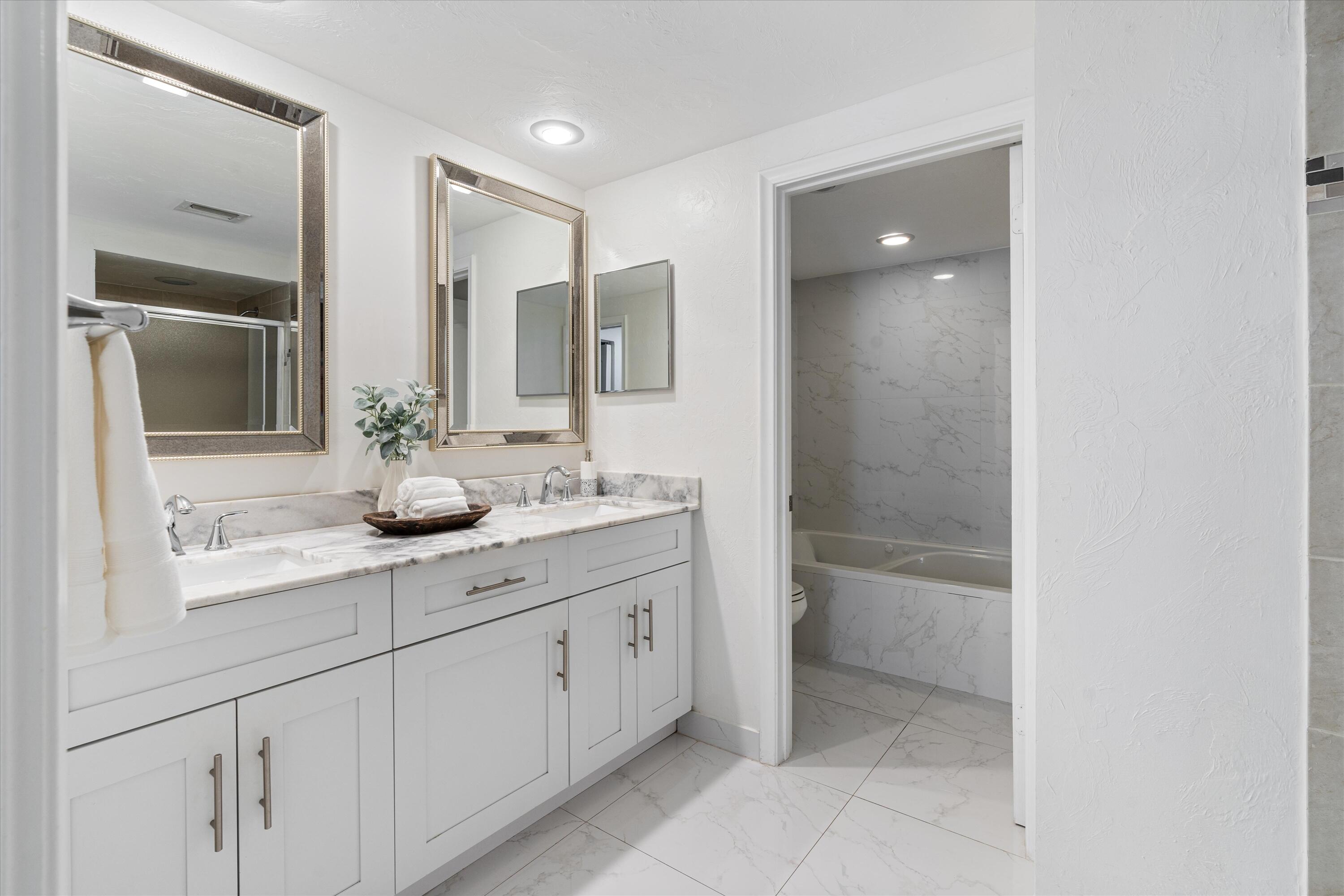 1035 S Federal Highway Unit: 204