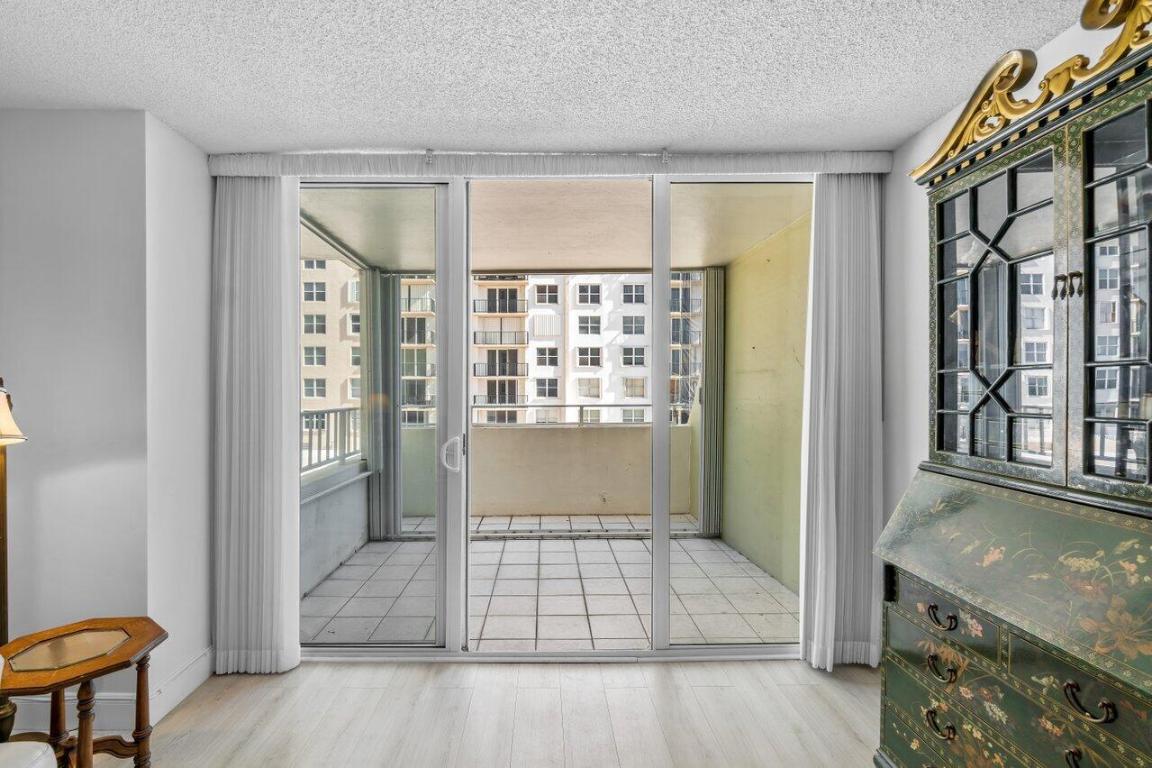 111 Briny Avenue 803, Pompano Beach Unit: 803