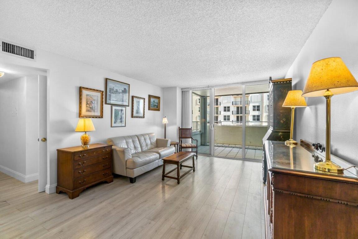 111 Briny Avenue 803, Pompano Beach Unit: 803