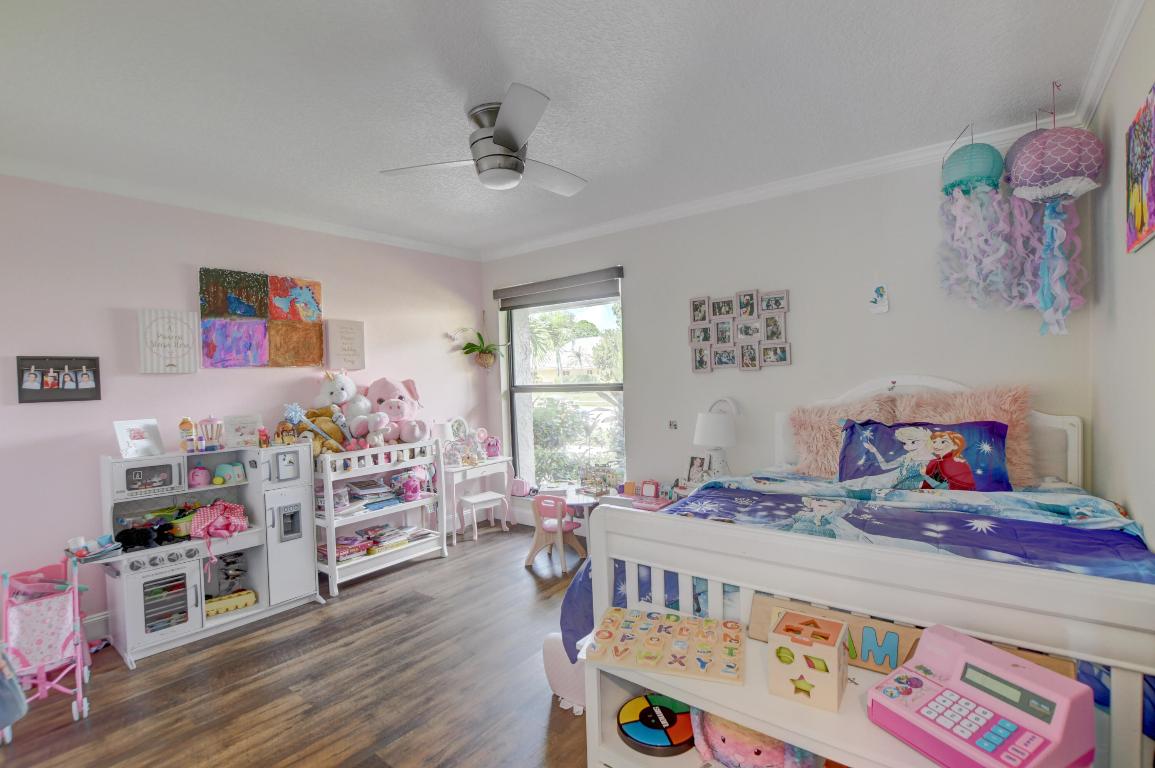 10198 Boca Woods Lane, Boca Raton