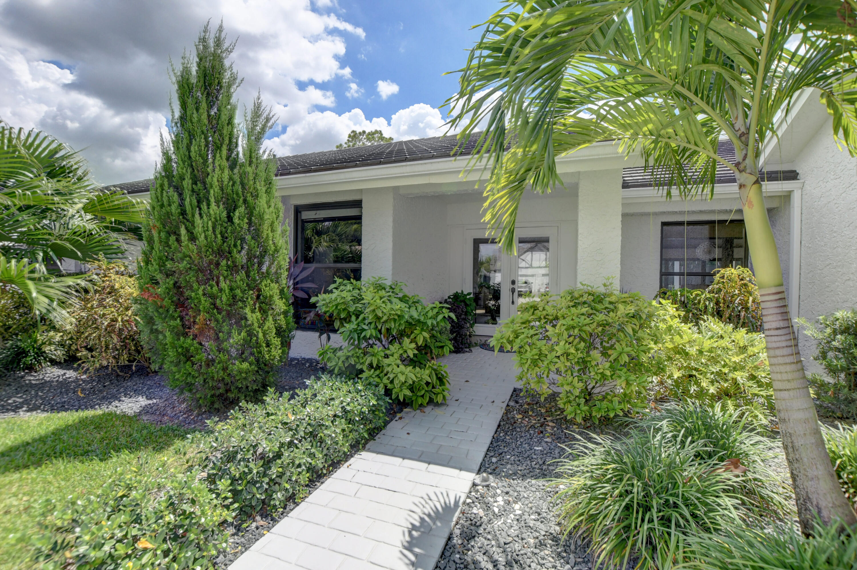 10198 Boca Woods Lane, Boca Raton