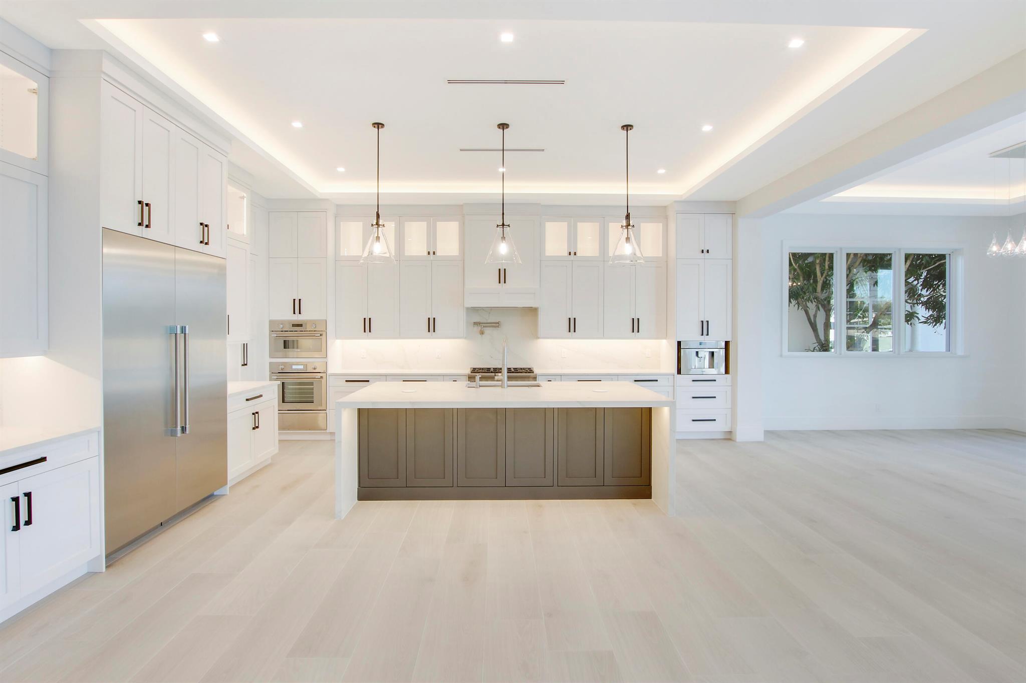 717 Harbour Point Drive