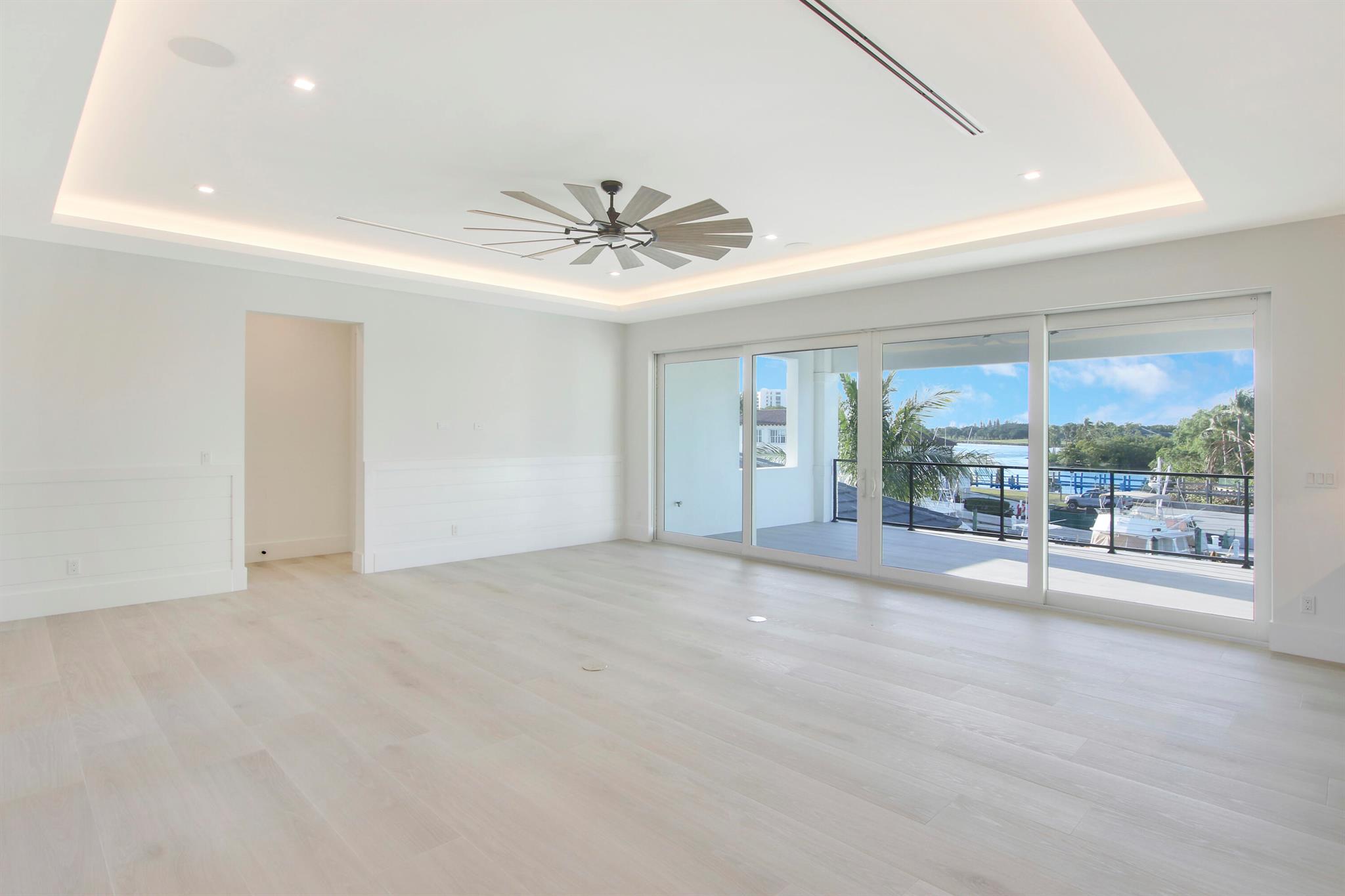 717 Harbour Point Drive