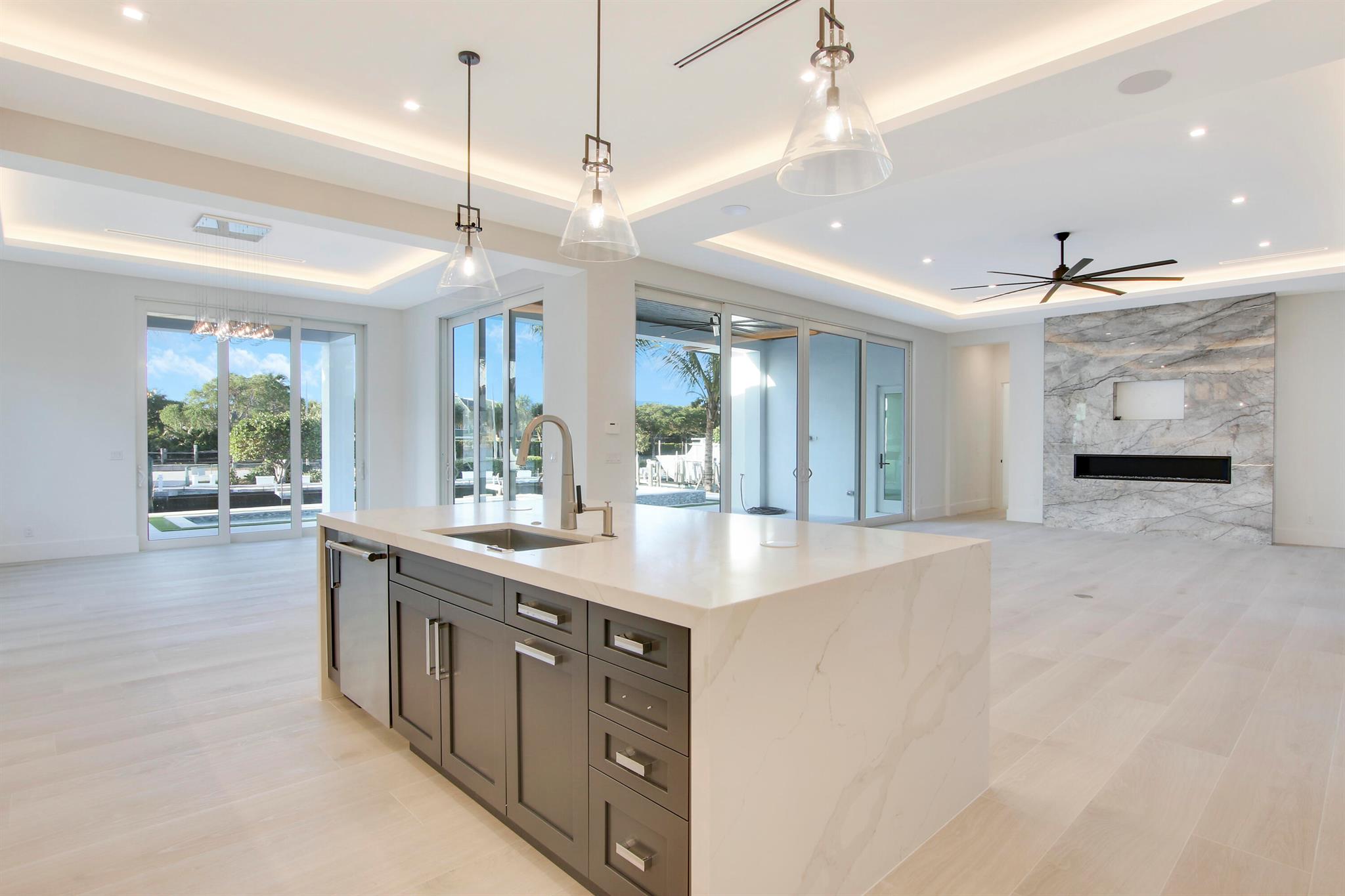 717 Harbour Point Drive