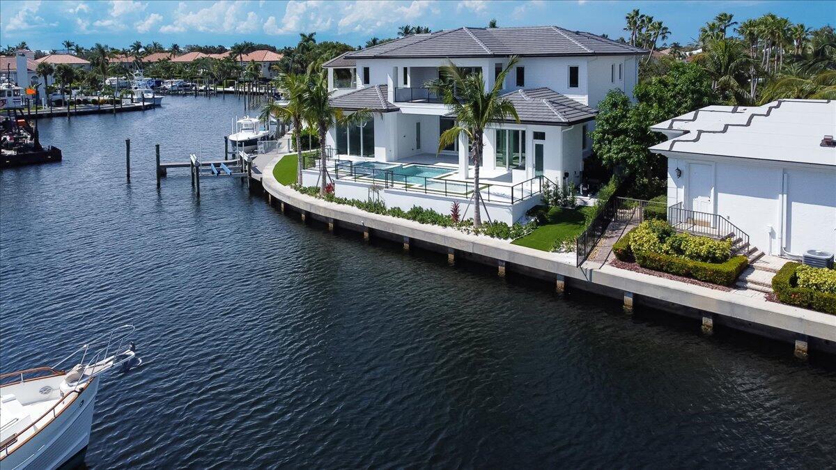 717 Harbour Point Drive