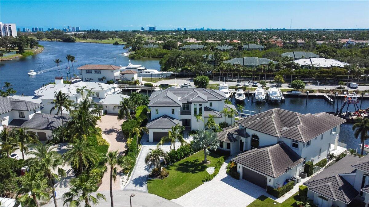 717 Harbour Point Drive