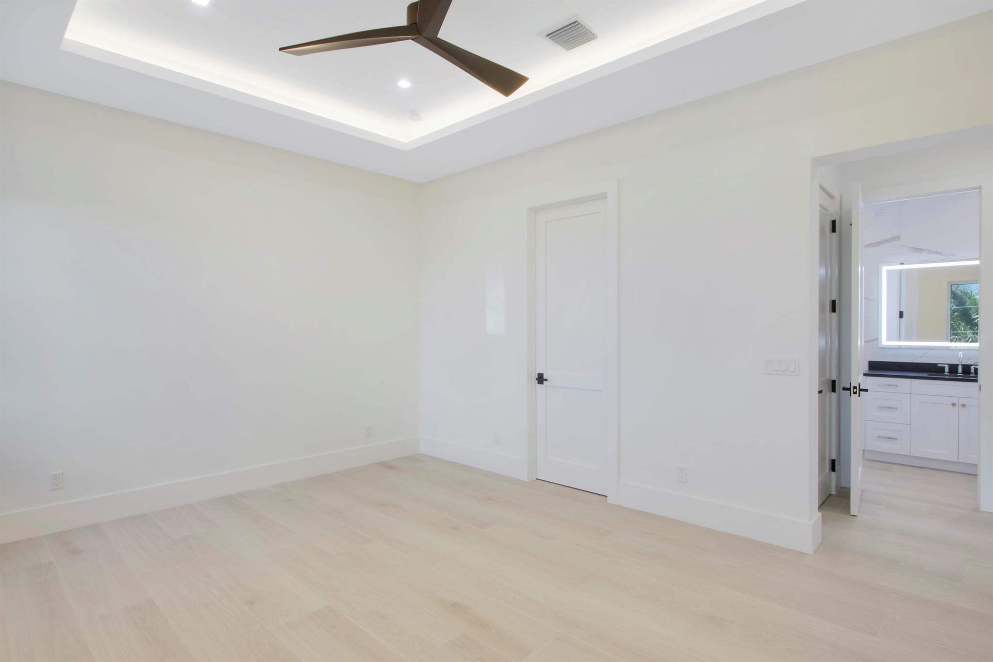 717 Harbour Point Drive