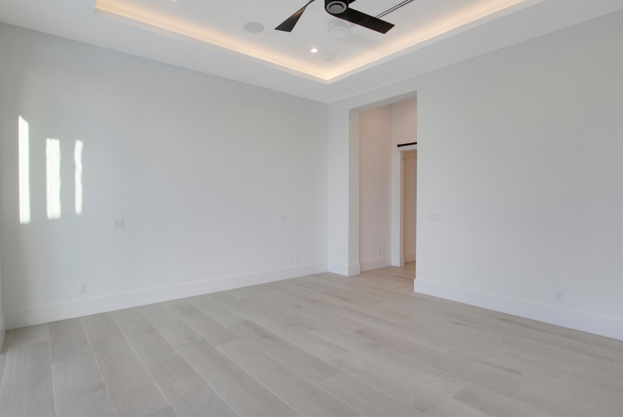 717 Harbour Point Drive