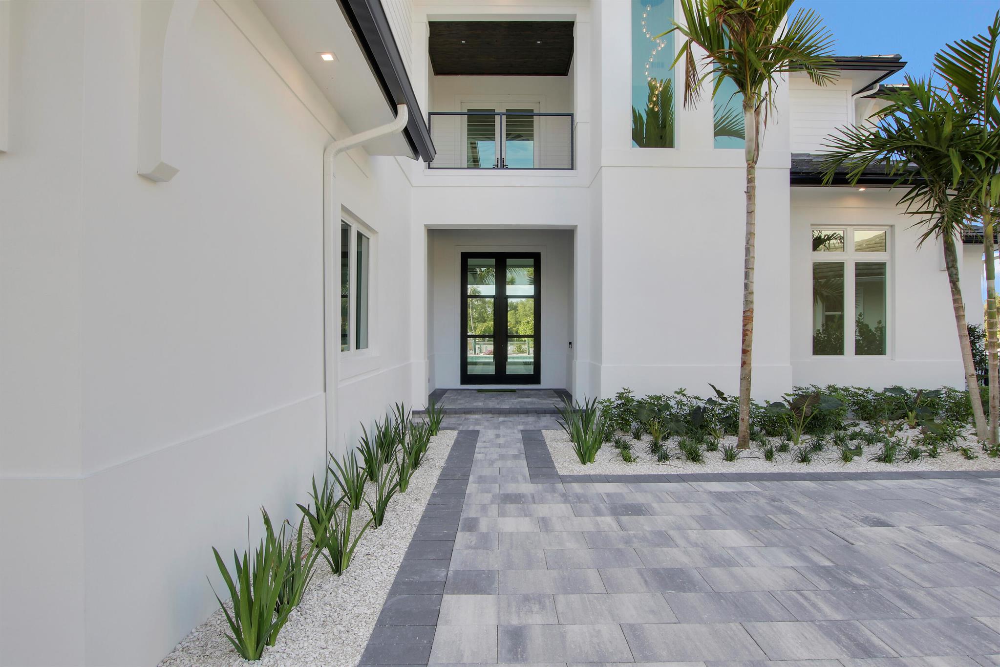 717 Harbour Point Drive