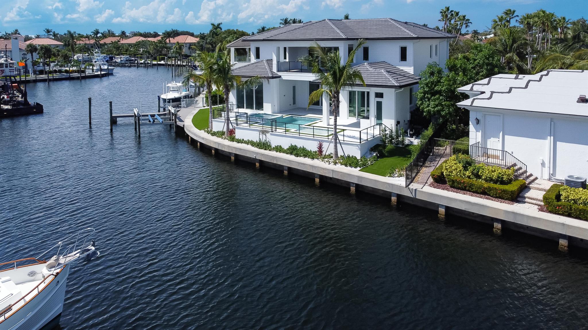 717 Harbour Point Drive