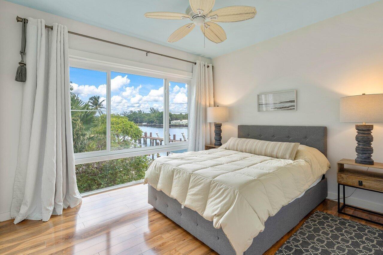 815 Palm Trail Unit: 1