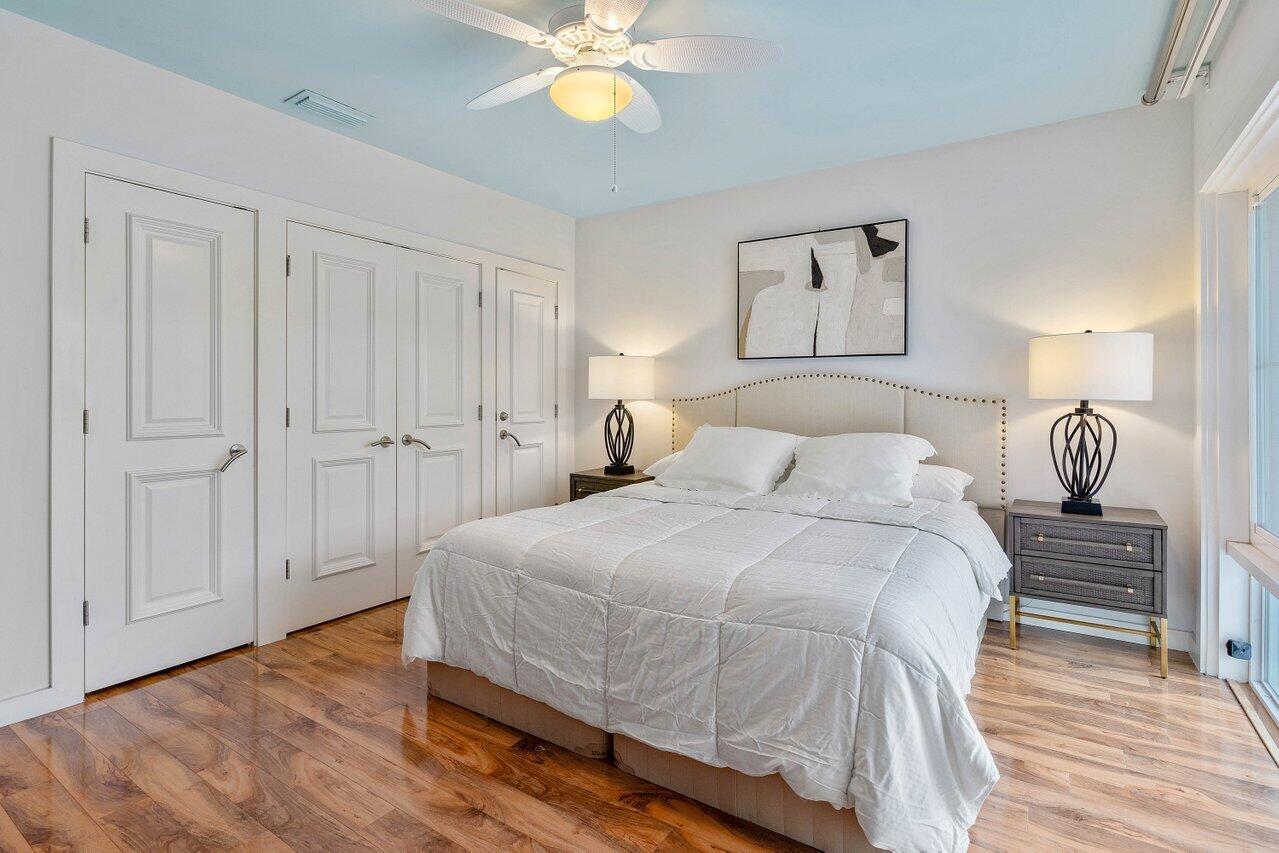 815 Palm Trail Unit: 1