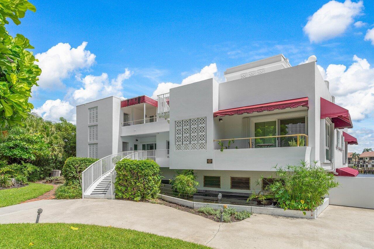 815 Palm Trail Unit: 1