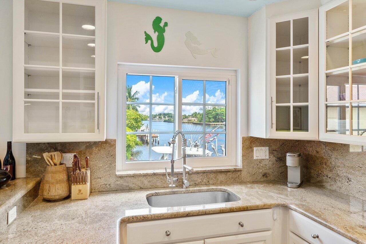 815 Palm Trail Unit: 1