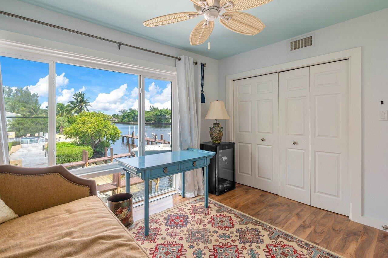 815 Palm Trail Unit: 1
