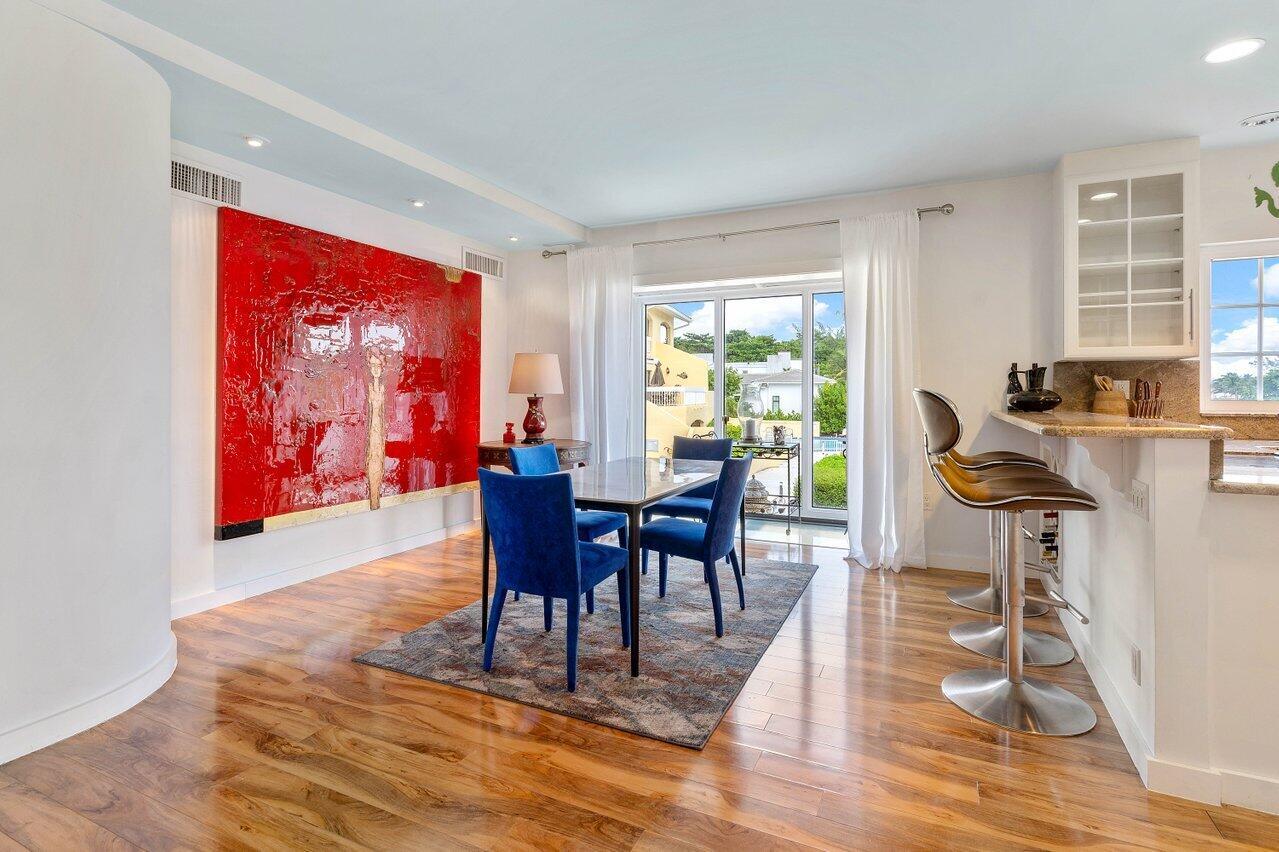815 Palm Trail Unit: 1