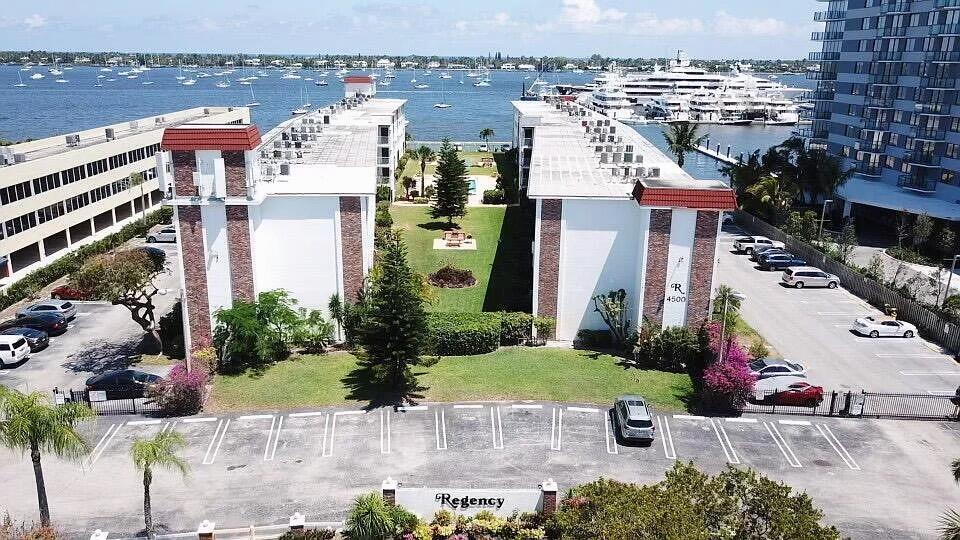 4500 N Flagler Drive Drive Unit: C19