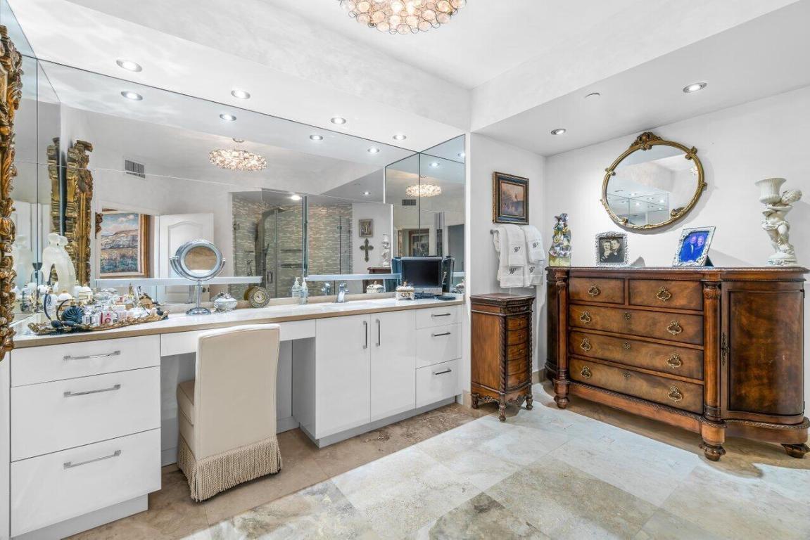 500 SE Mizner Boulevard A705, Boca Raton Unit: A705