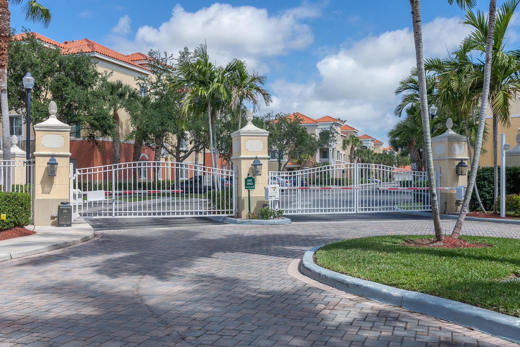 11026 Legacy Drive Unit: 301