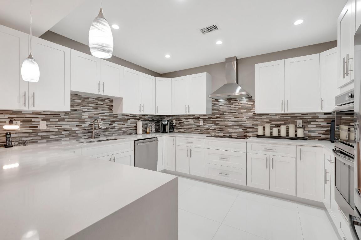5136 Lake Catalina Drive Unit: C