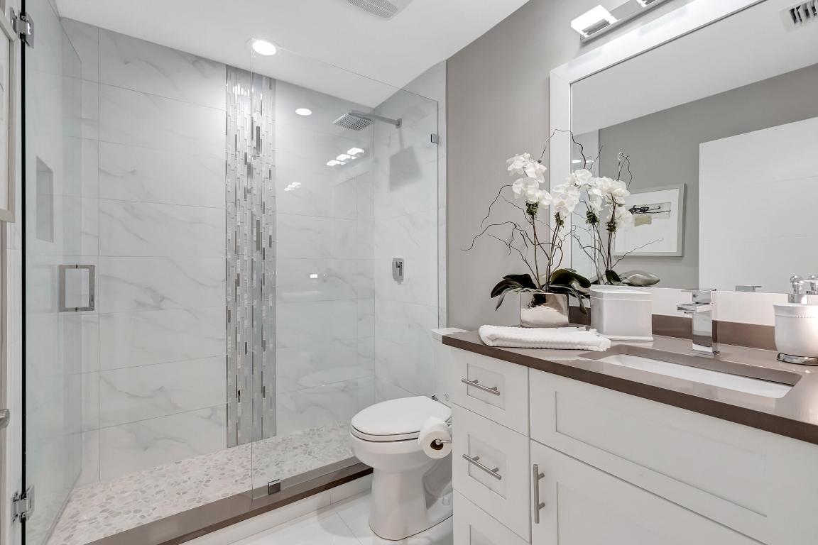 5136 Lake Catalina Drive Unit: C