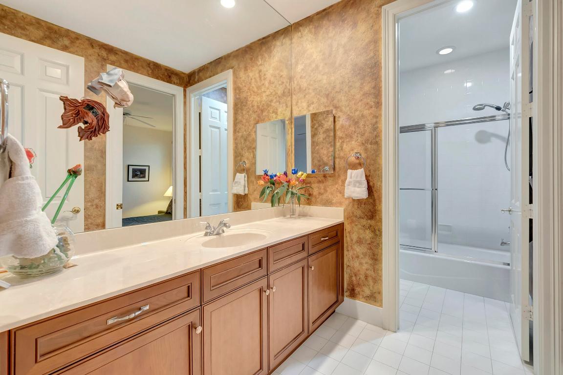 7102 Via Mediterrania, Boca Raton