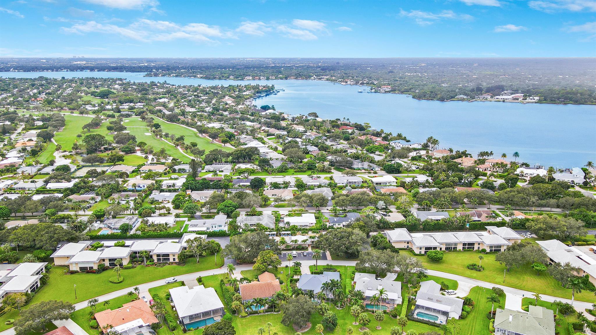 196 SE Turtle Creek Drive