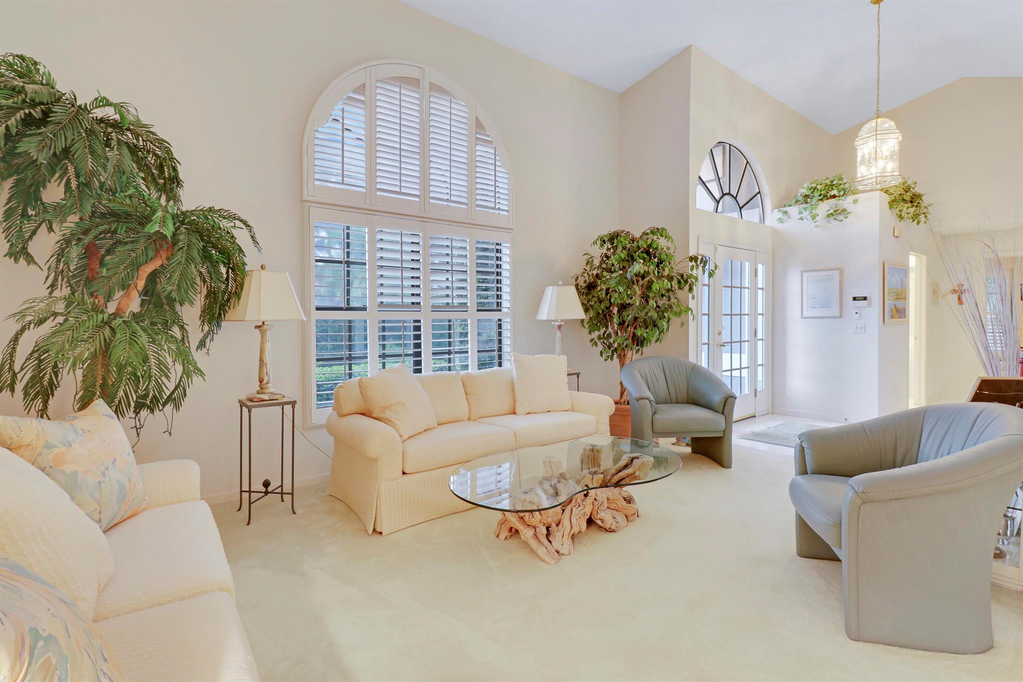 196 SE Turtle Creek Drive