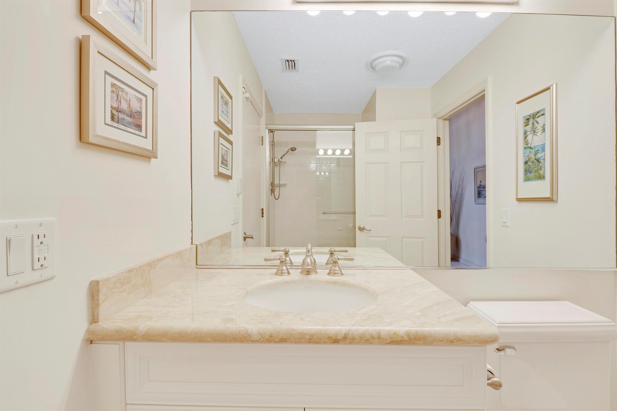 196 SE Turtle Creek Drive