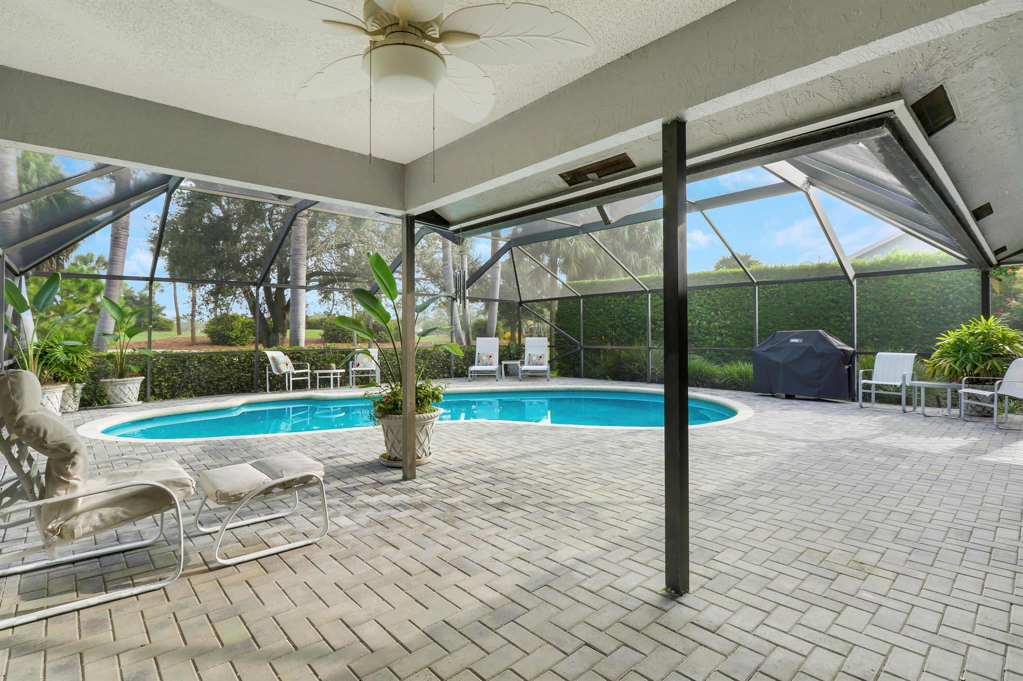 196 SE Turtle Creek Drive