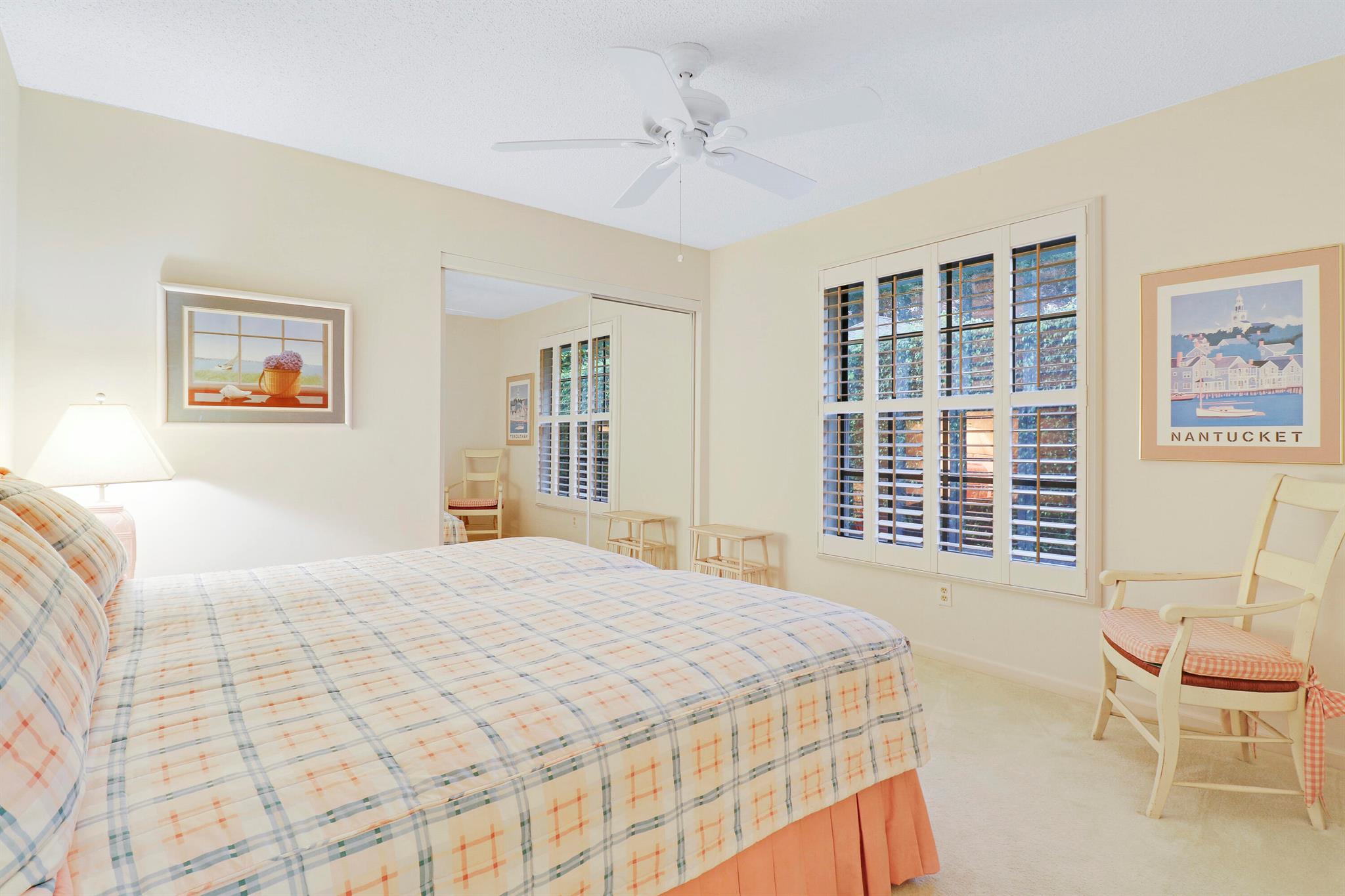 196 SE Turtle Creek Drive