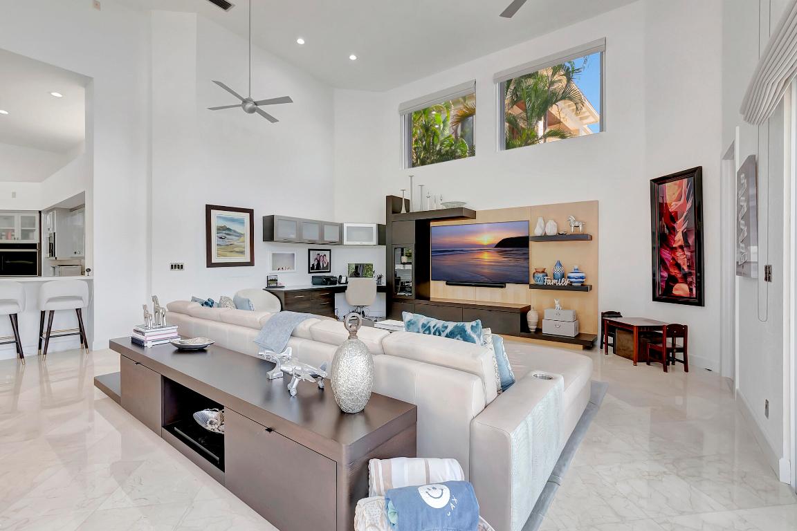 6828 Queenferry Circle, Boca Raton