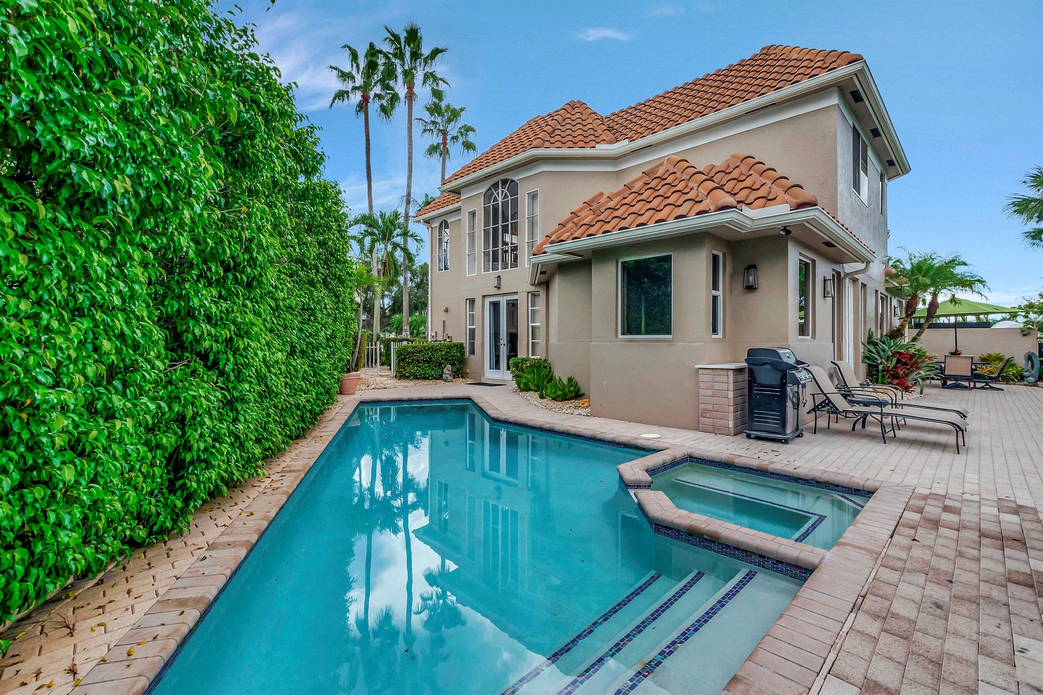 5815 NW 42nd Way