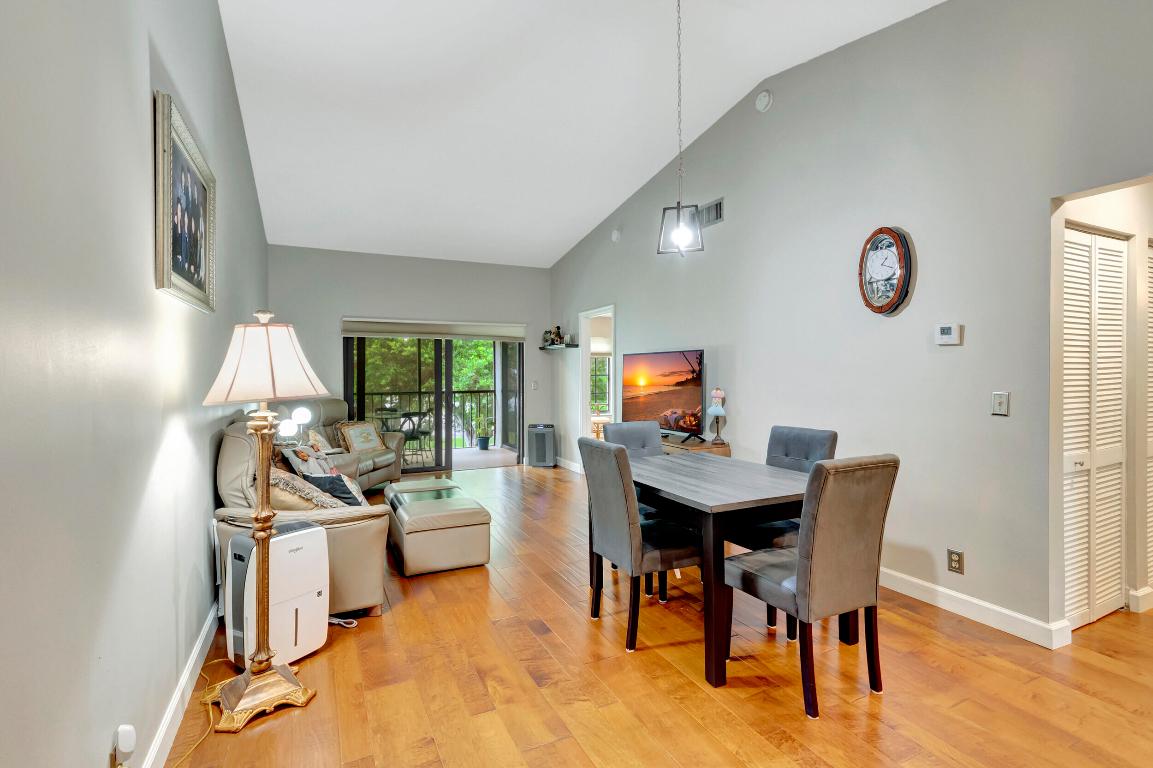 301 Olivewood Place 0228, Boca Raton Unit: 0228