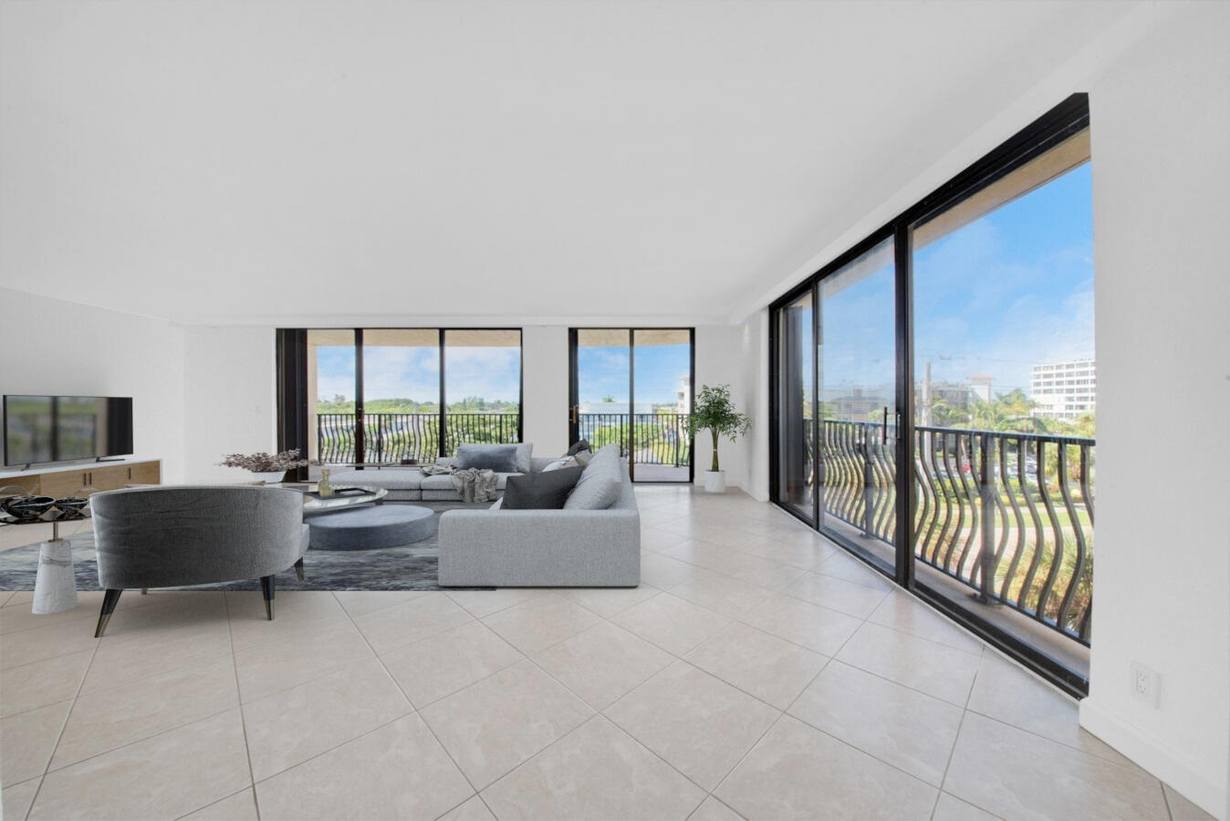 4000 S Ocean Boulevard 303, South Palm Beach Unit: 303