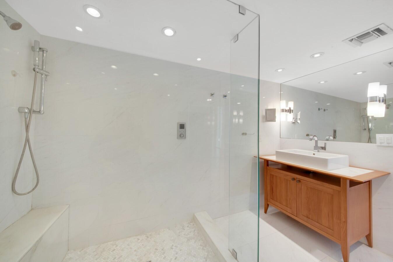 4000 S Ocean Boulevard 303, South Palm Beach Unit: 303