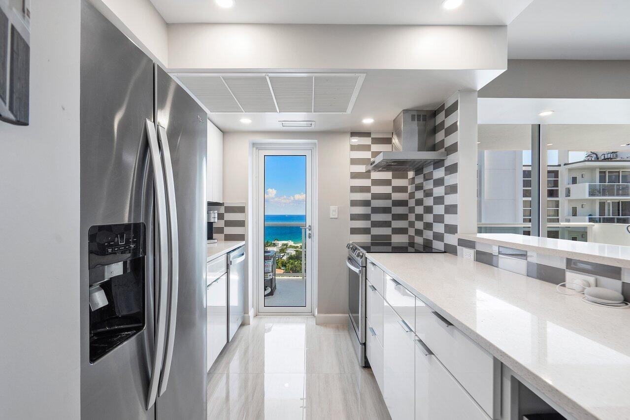 2715 N Ocean Boulevard Unit: 18d