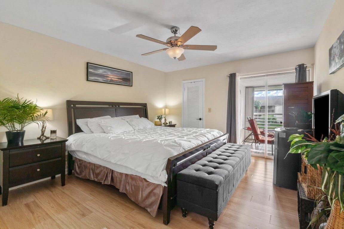 10 Garden Street 203s, Tequesta Unit: 203s