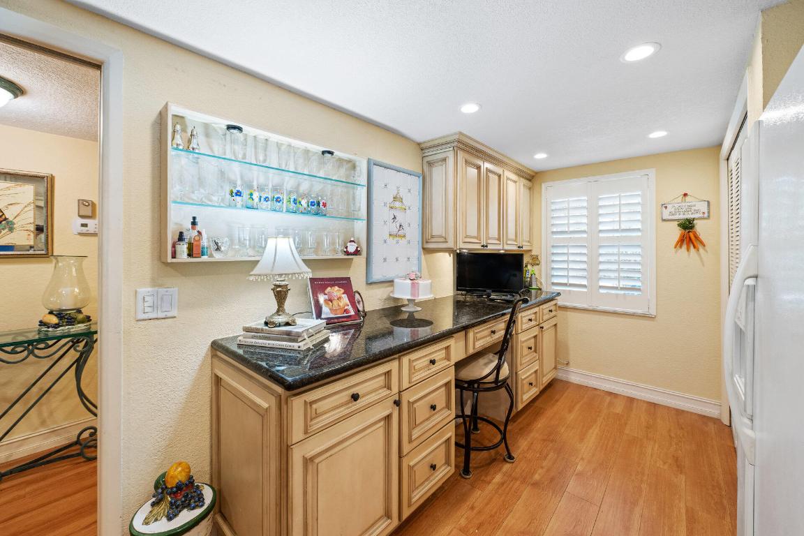 901 W Cypress Lane 101, Pompano Beach Unit: 101