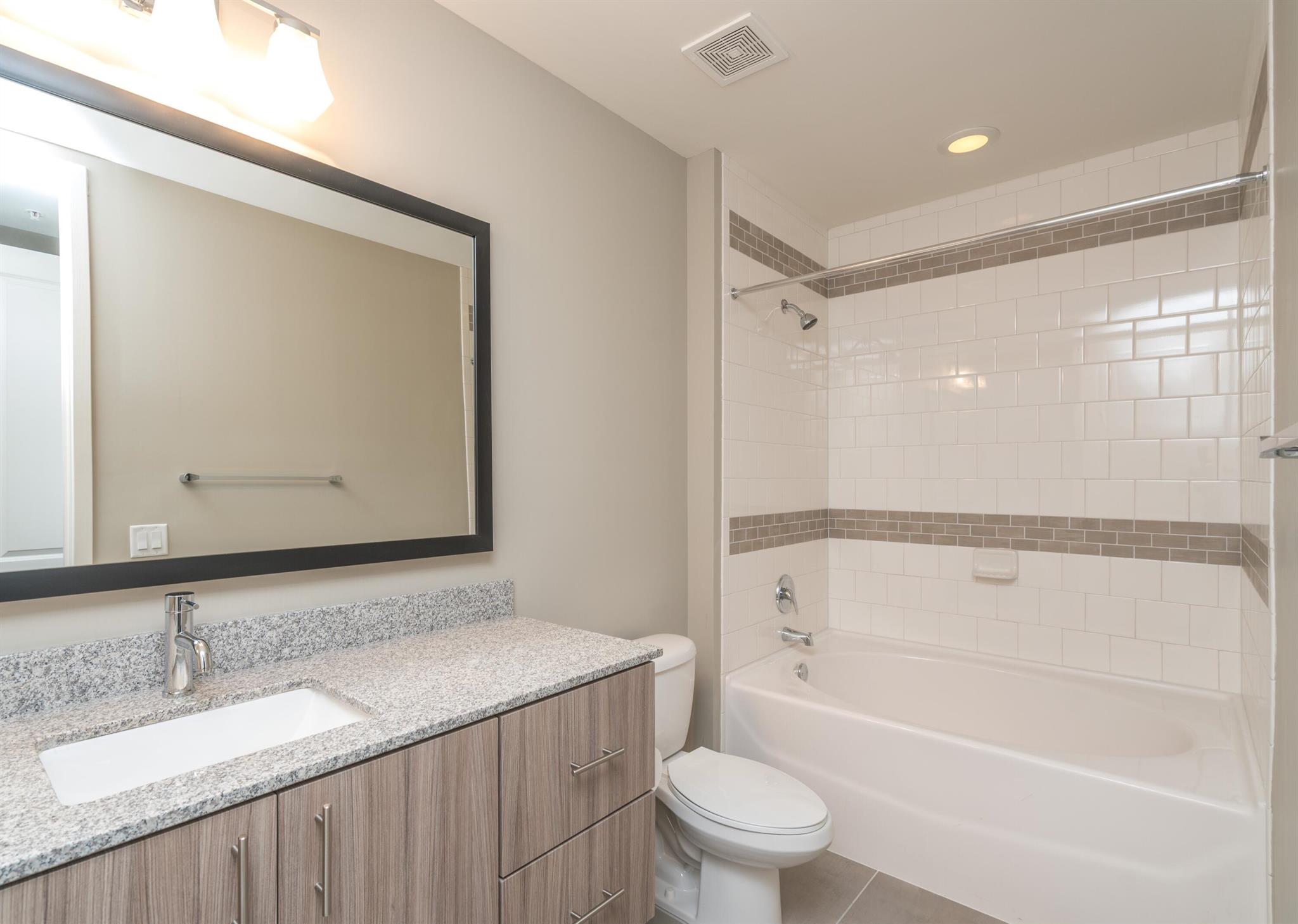 225 S Latitude Circle Unit: 204