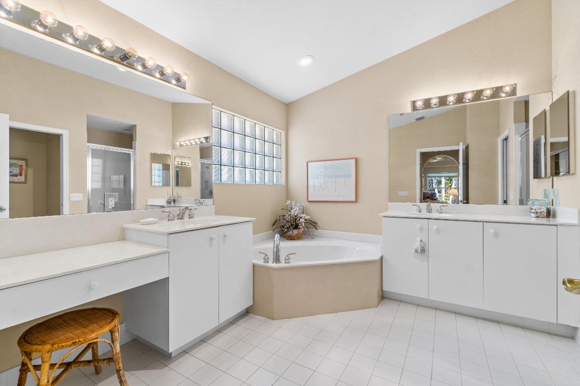 5317 Grey Birch Lane, Boynton Beach