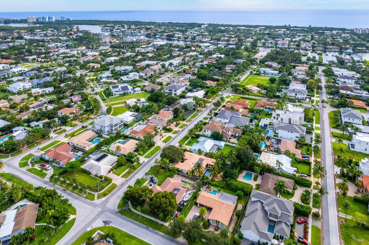 365 NE 3rd Street, Boca Raton