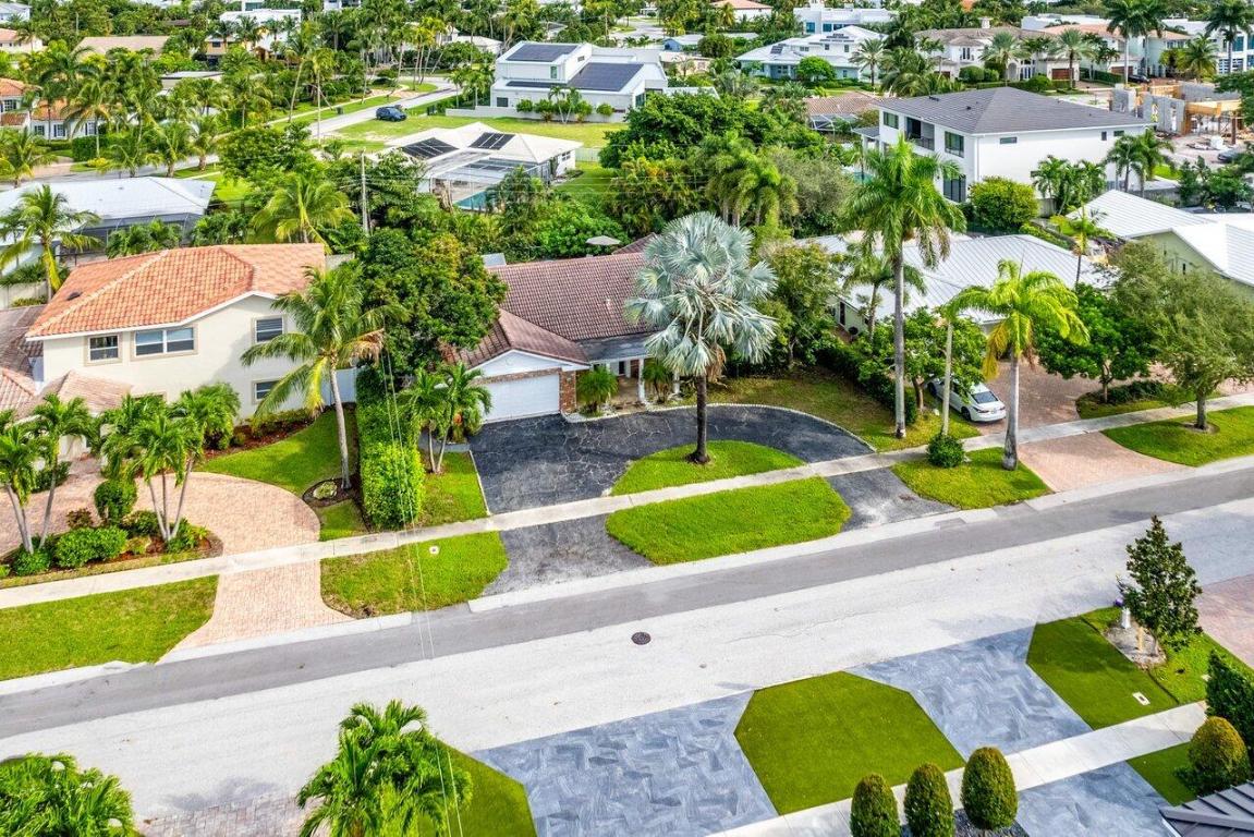 365 NE 3rd Street, Boca Raton