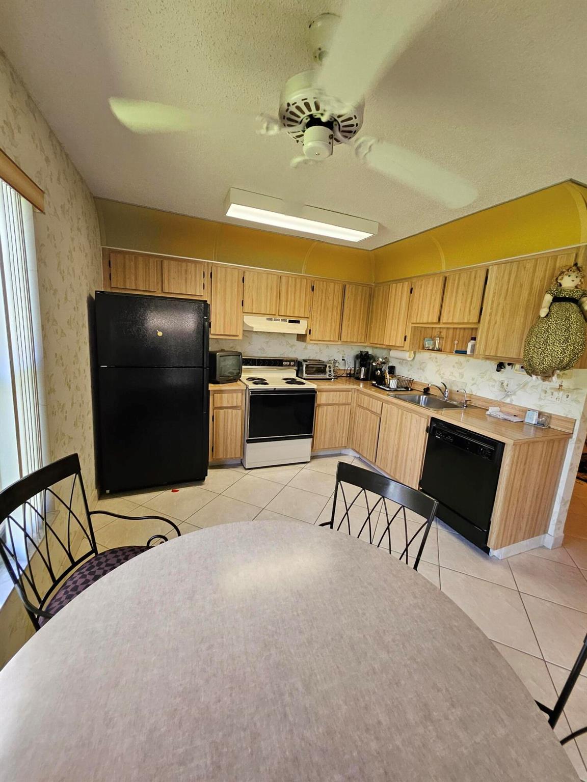 5407 Viburnum Circle