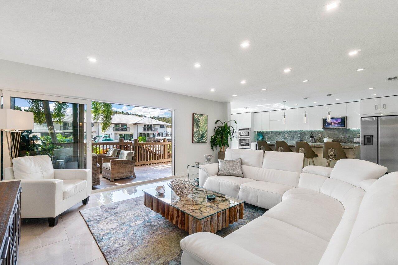 606 Boca Marina Court, Boca Raton