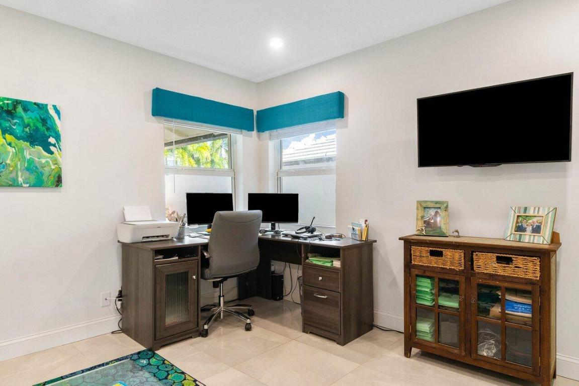 606 Boca Marina Court, Boca Raton