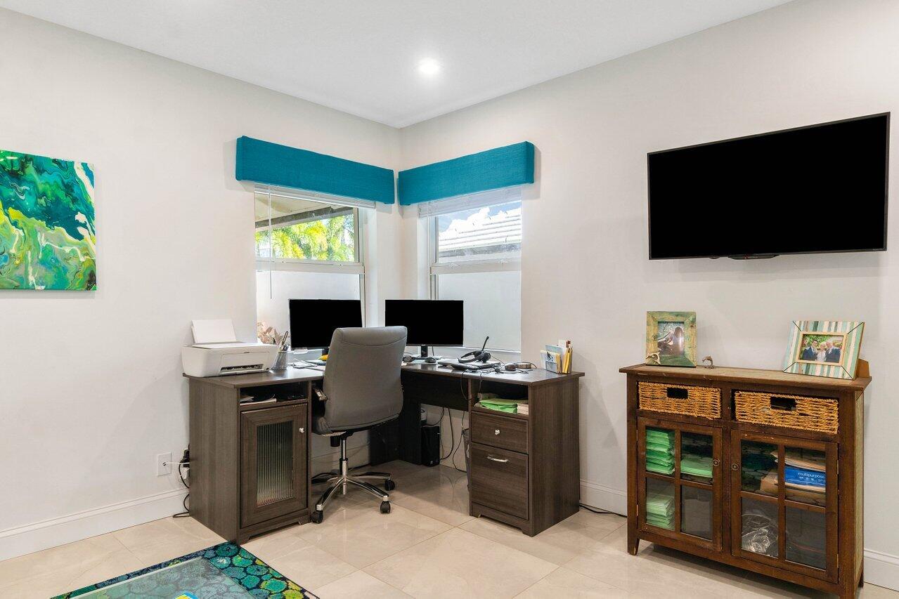 606 Boca Marina Court, Boca Raton