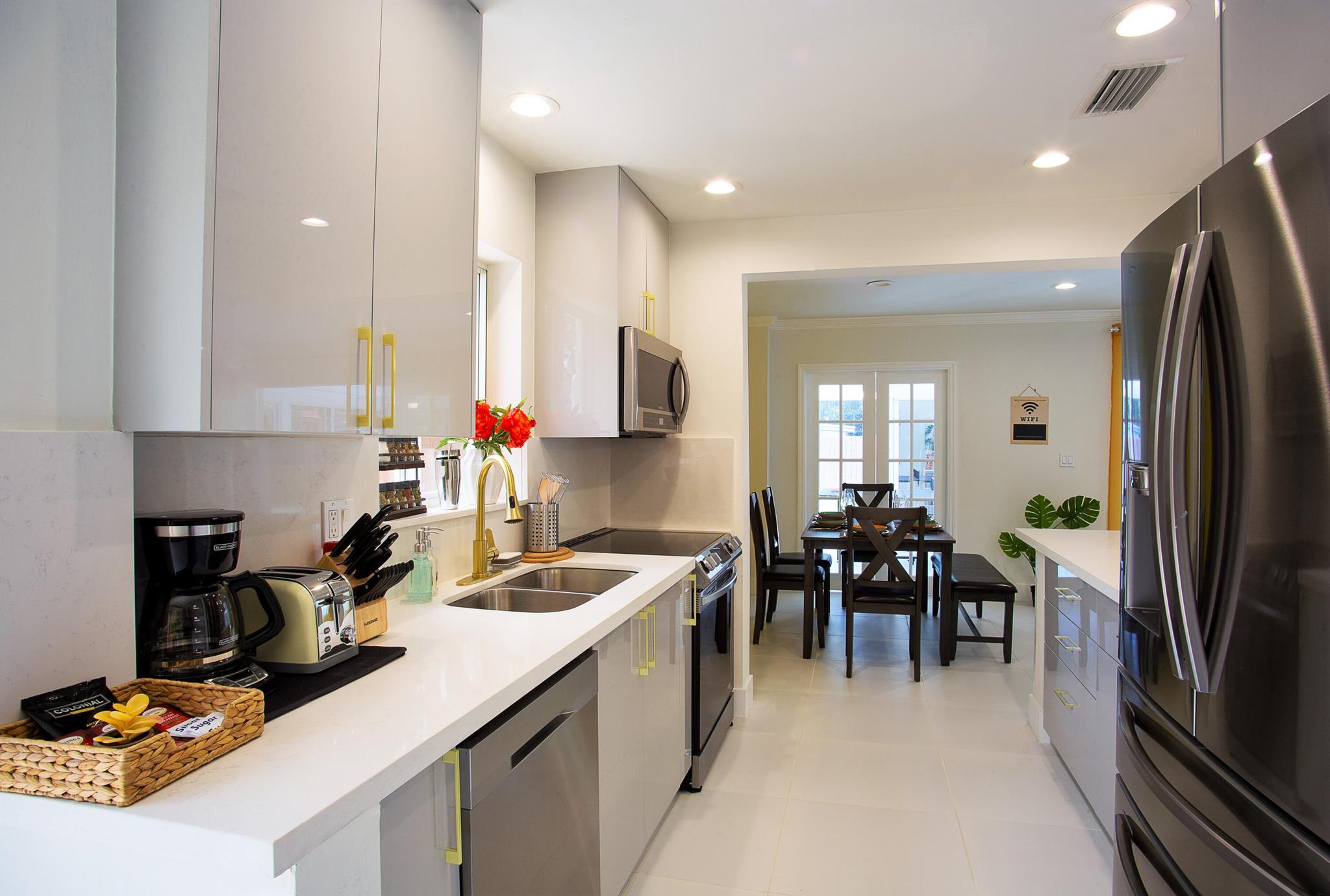 1715 NE 38th Street Street