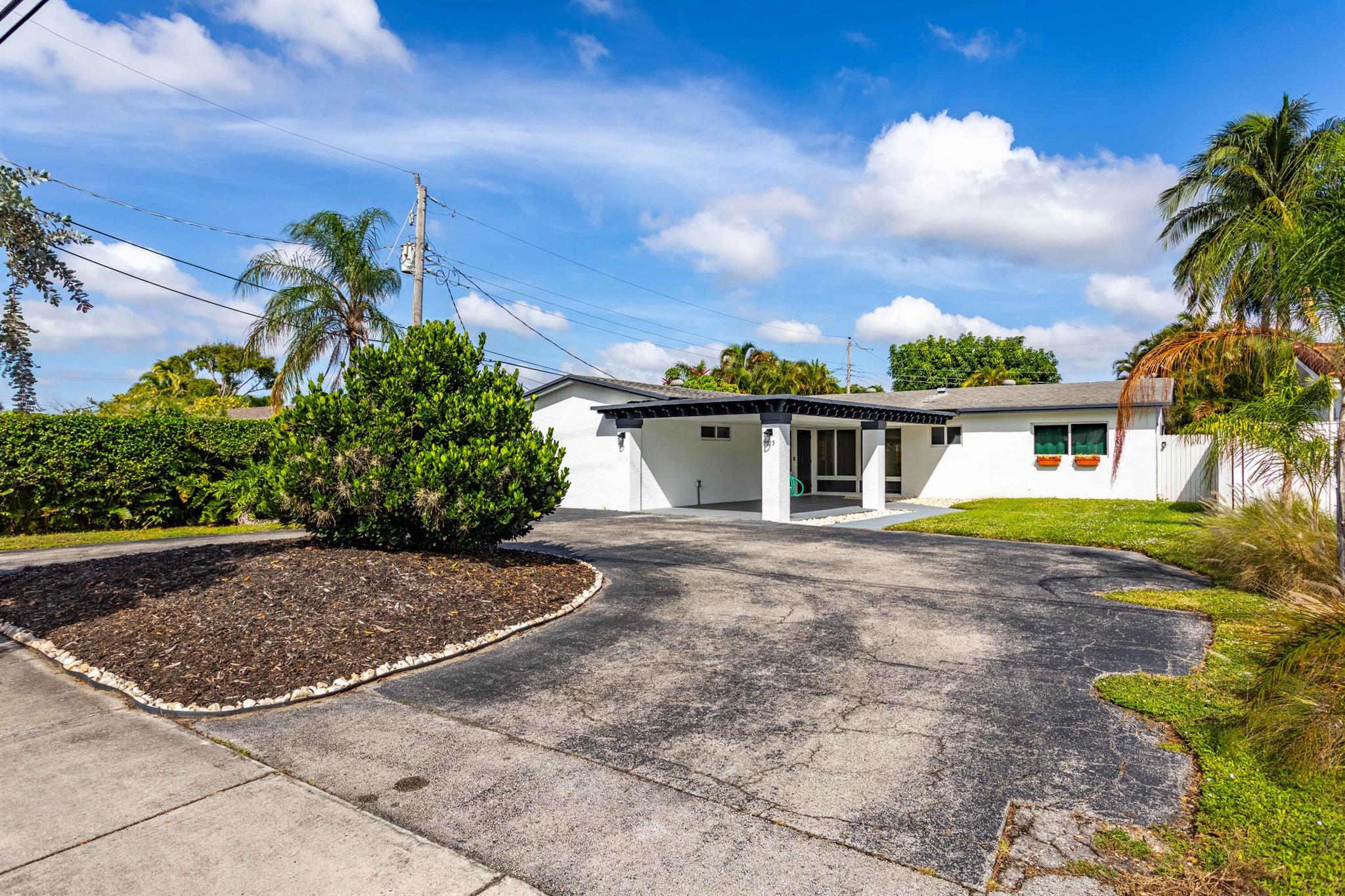 1715 NE 38th Street Street